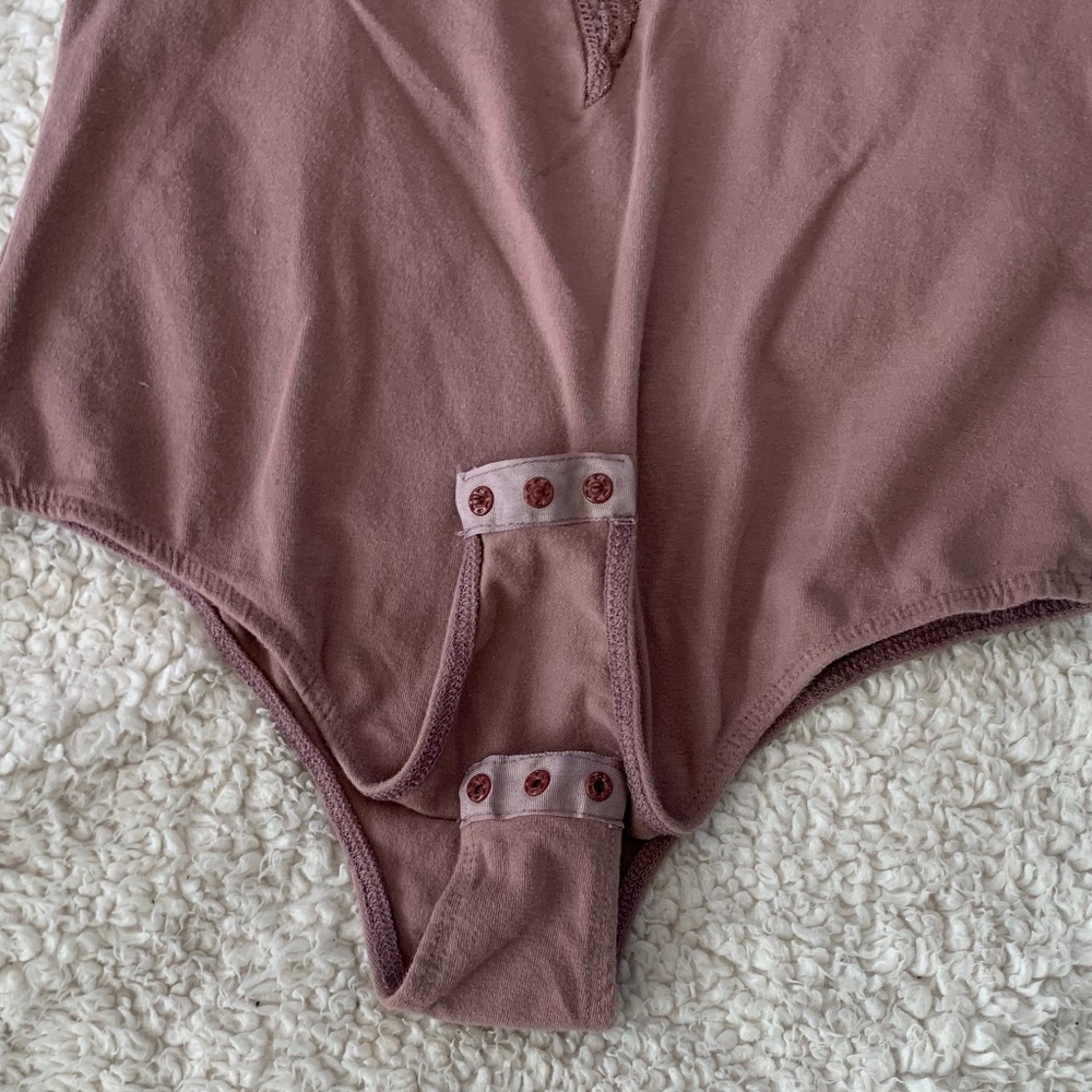 Pacsun Me to We Lace Body Suit - Picture 3 of 5